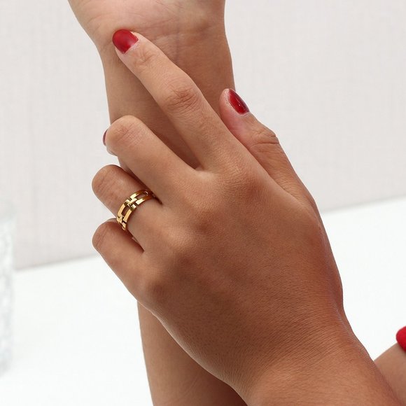 Rectangular Geometric Chain 18K Gold Plated Stainless Steel Ring - Picture 2 of 12